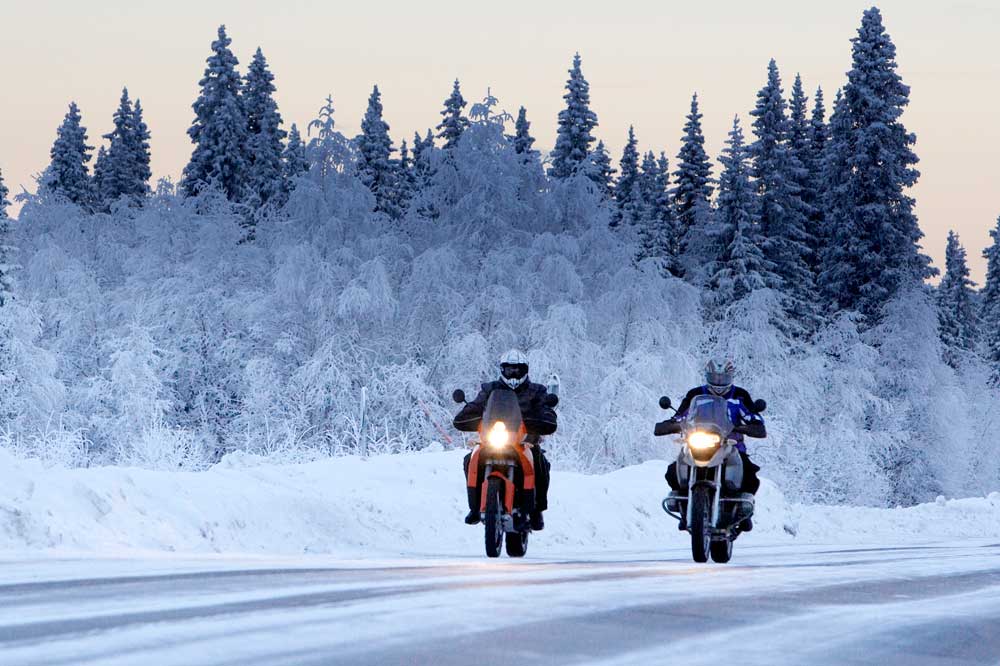 Equipamiento y trucos para usar la moto en invierno