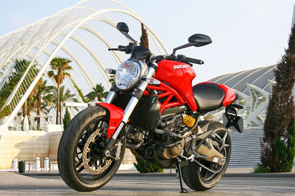 Campaña Ducati Red December