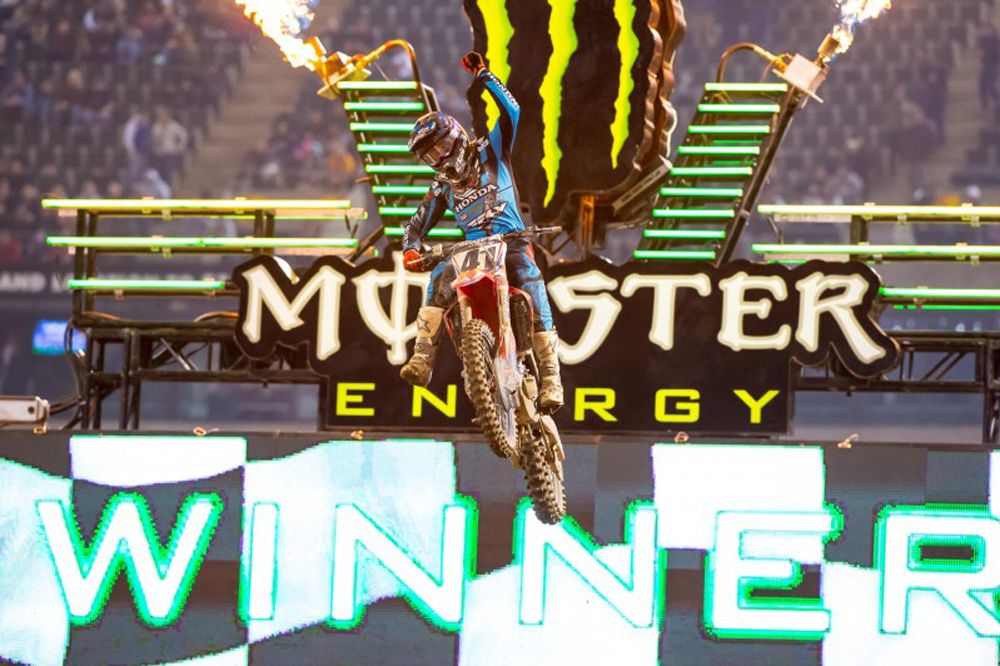 Canard gana la cuarta prueba del AMA de Supercross