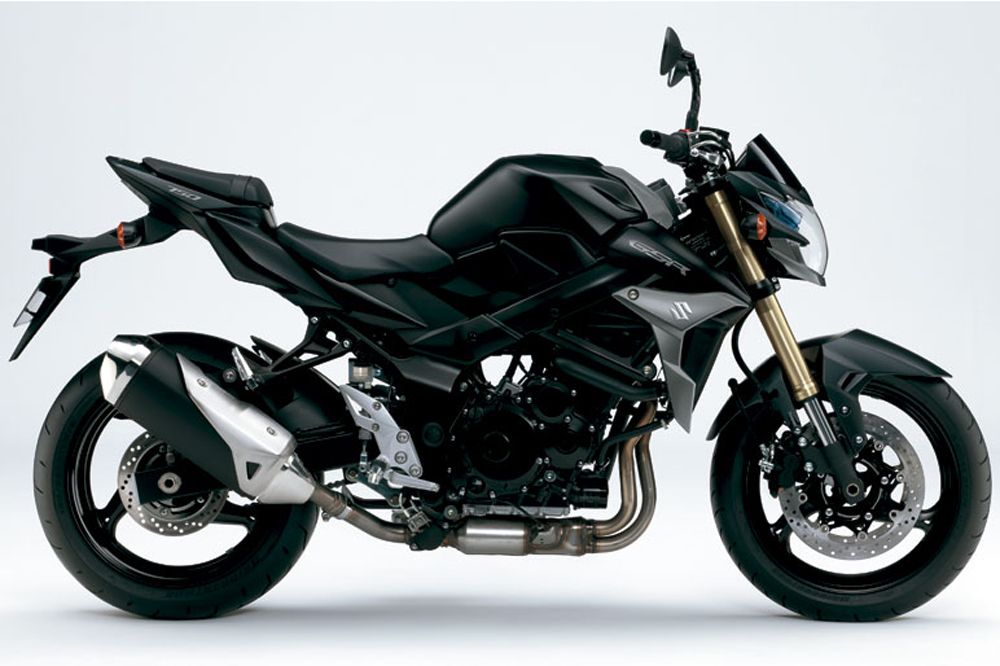 Promoción Suzuki GSR 750