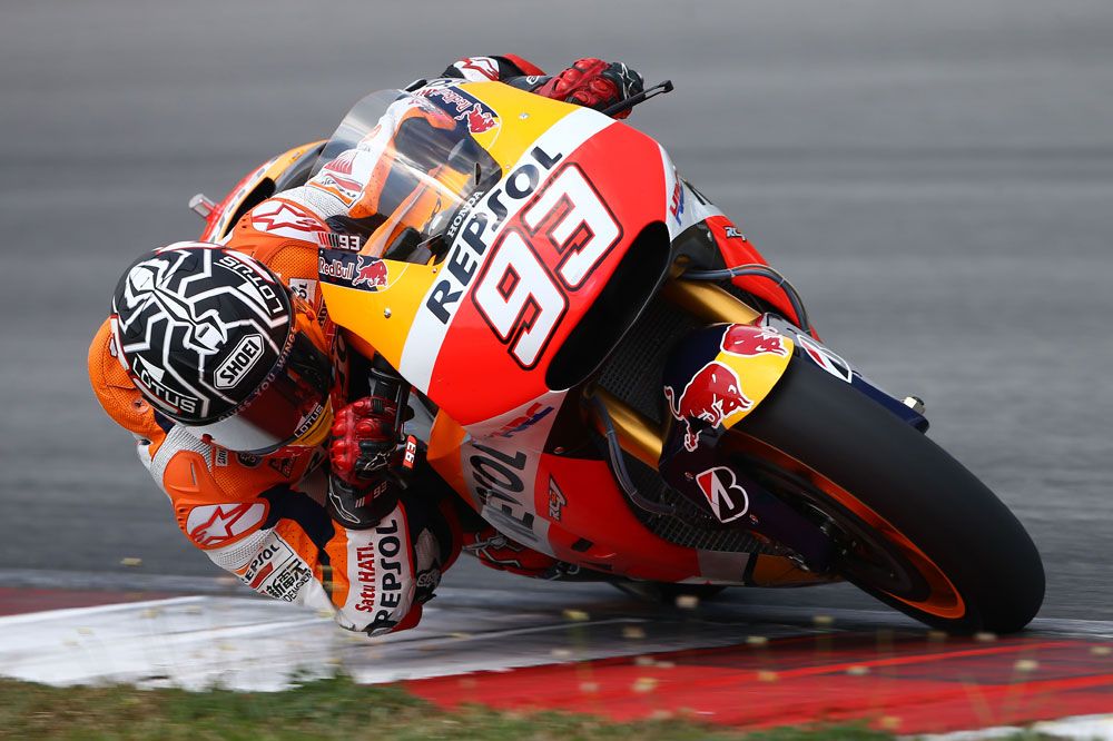 Márquez y Lorenzo dominan los entrenamientos en Sepang