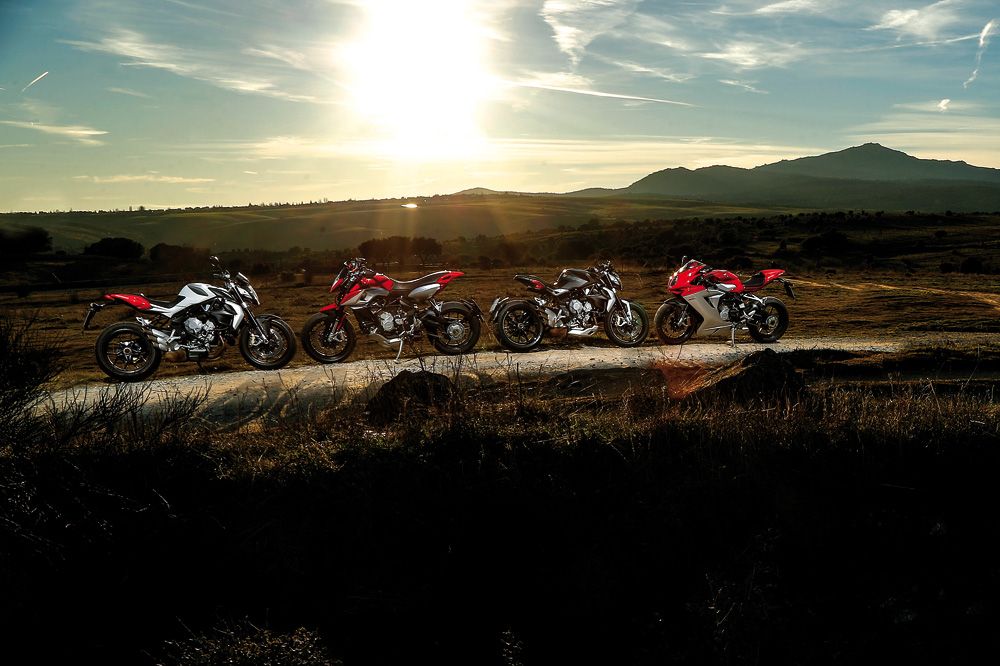 Comparativa MV Agusta 800: Brutale, Dragster, F3 y Rivale