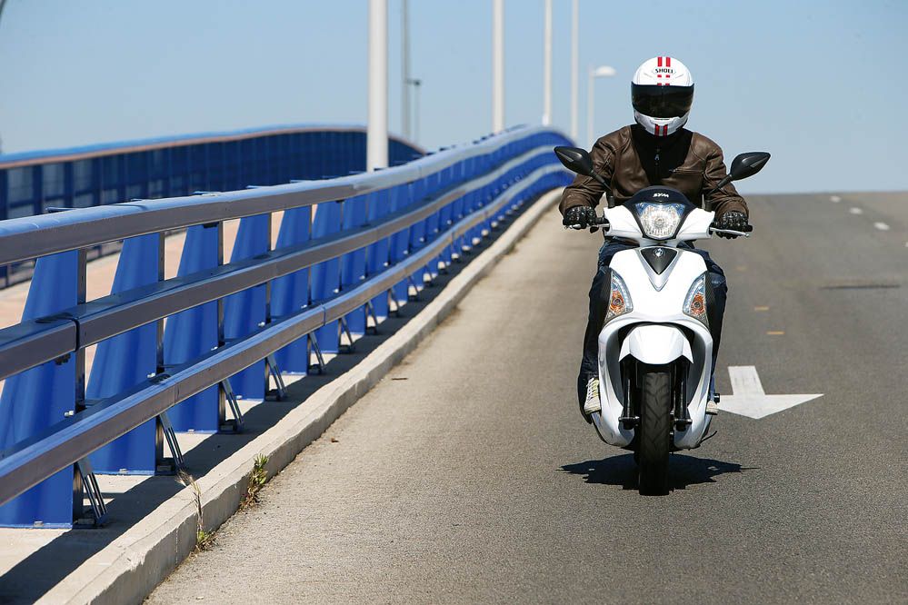Prueba del SYM Symphony ST 125 2015