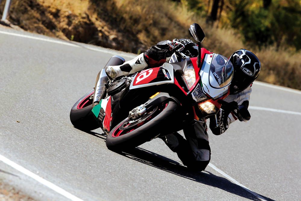 Aprilia RSV4 RF. Prueba