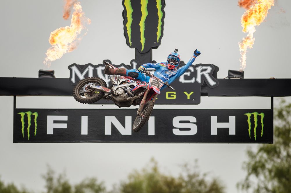 Gautier Paulin y Honda ganan su primer MXGP de la temporada