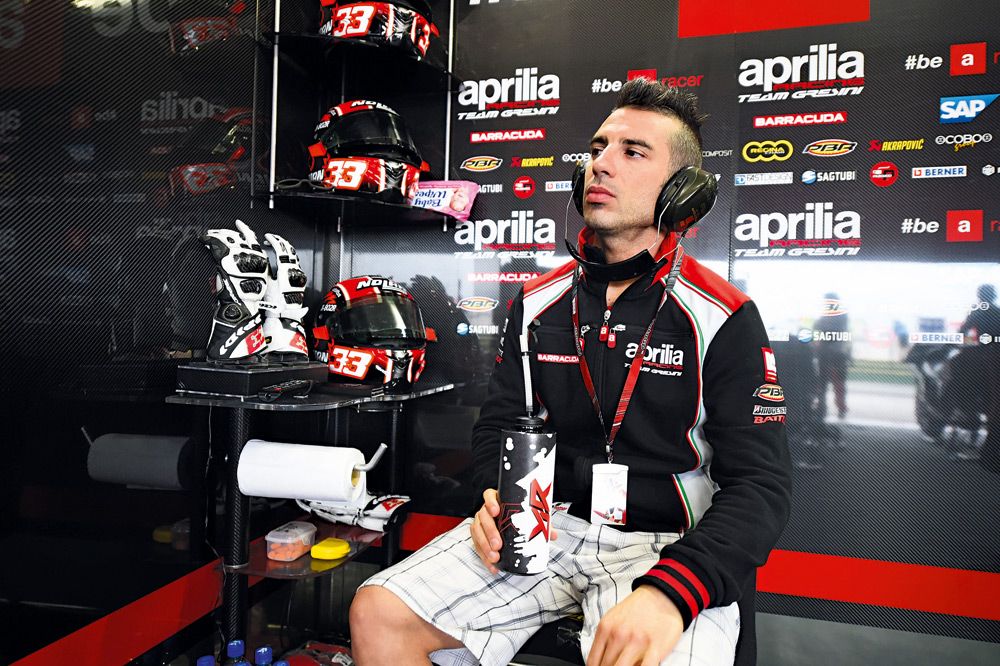 El futuro de Melandri en SBK con Yamaha