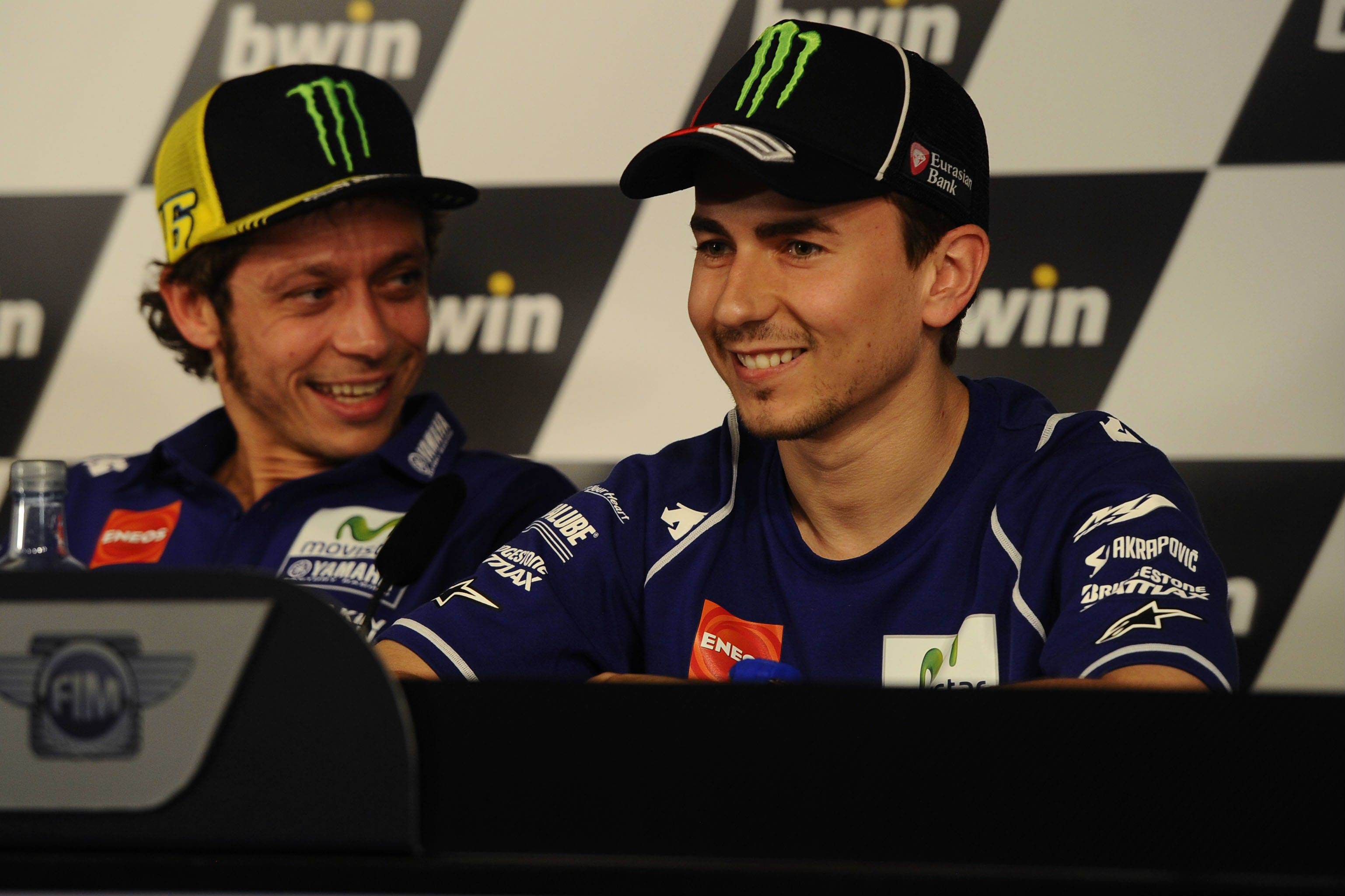 Lorenzo continuará en Yamaha la próxima temporada
