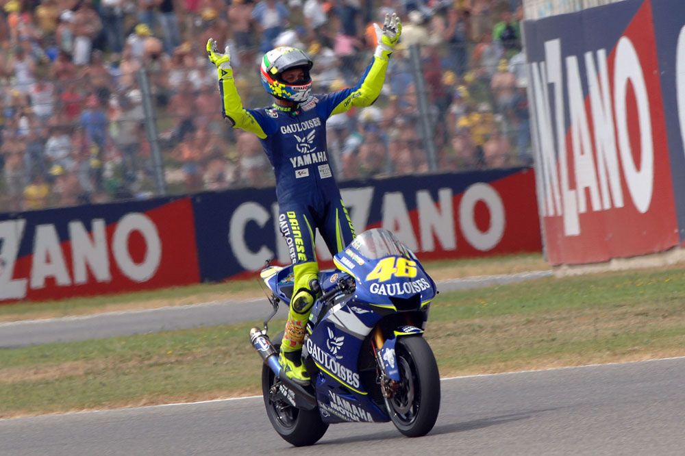 Rossi, Doohan y Lorenzo, el podio histórico en Mugello