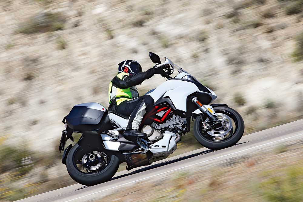 Motociclismo 2463: Contenidos de la revista