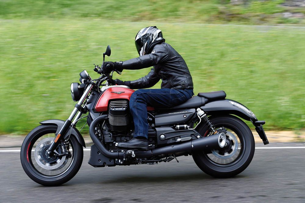 Moto Guzzi Audace. Prueba