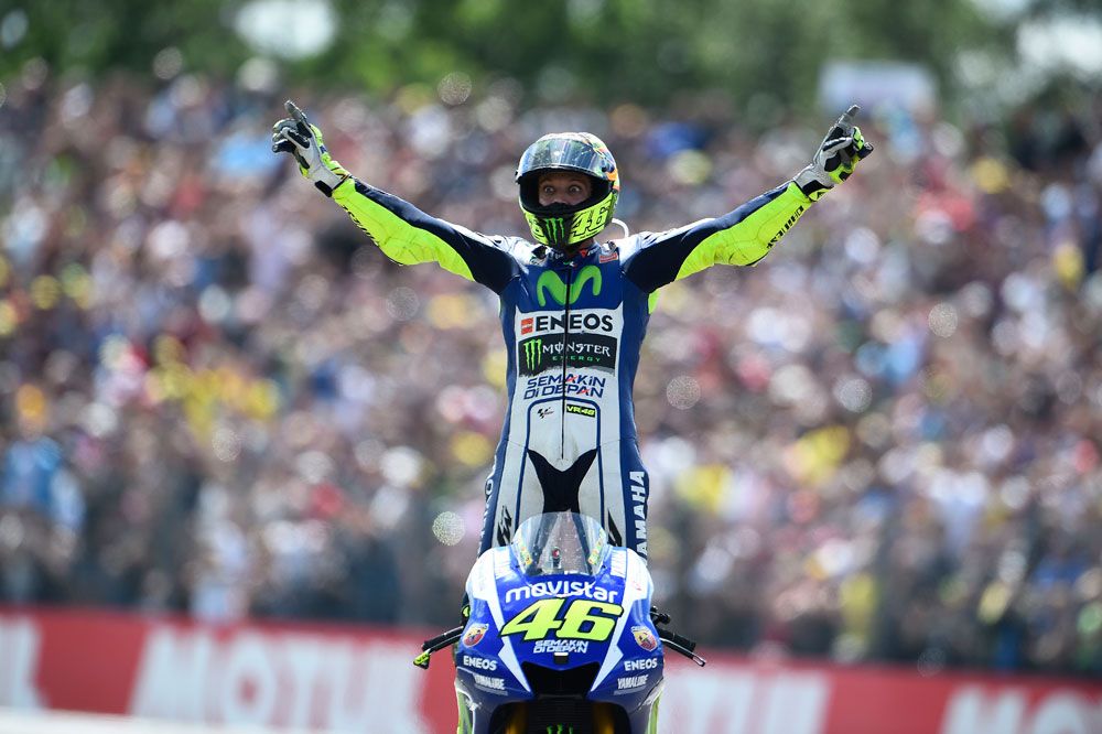 Valentino Rossi: Tuve suerte de poder controlar la moto en la grava