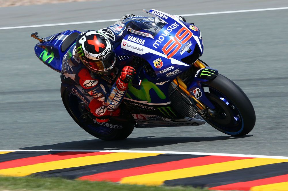 Jorge Lorenzo: Si no pilotamos mejor que en entrenamientos será imposible seguir a Márquez
