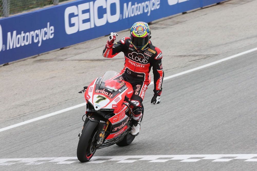 Doblete de Davies en Laguna Seca