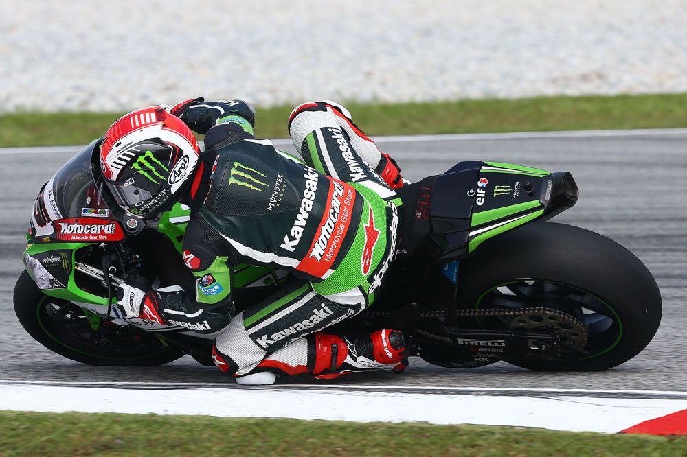 Jonathan Rea acaricia el título