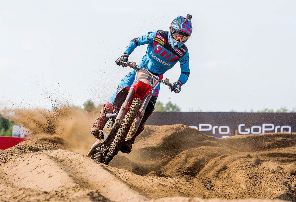 Shaun Simpson y Max Anstie consiguen doblete británico en Lommel