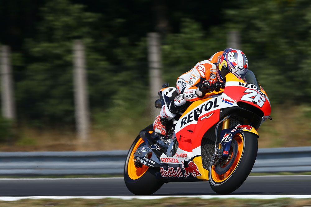 Un fallo en la horquilla de su moto provoca una fuerte caída a Dani Pedrosa