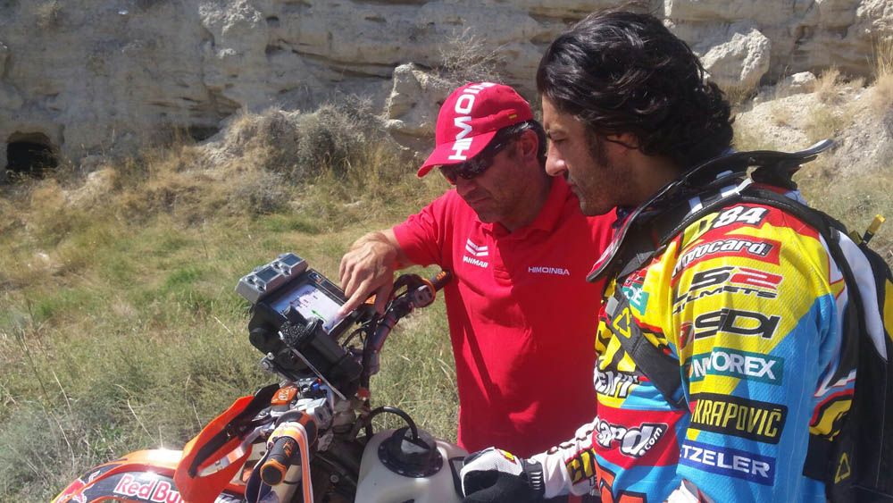 Iván Cervantes prueba su KTM de Rally en Marruecos