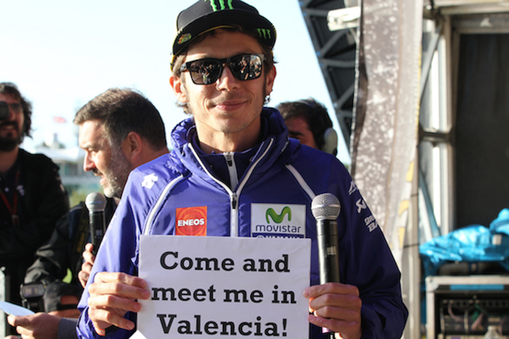 Colabora con Riders for Health y conoce a Valentino Rossi