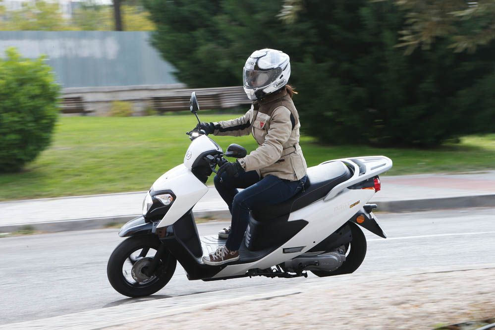 Prueba: Daelim Dart NC 125