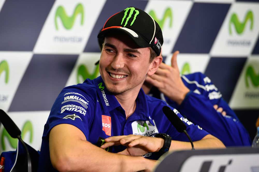 Jorge Lorenzo: La lesión fue error mío al arriesgar en una carrera de amigos