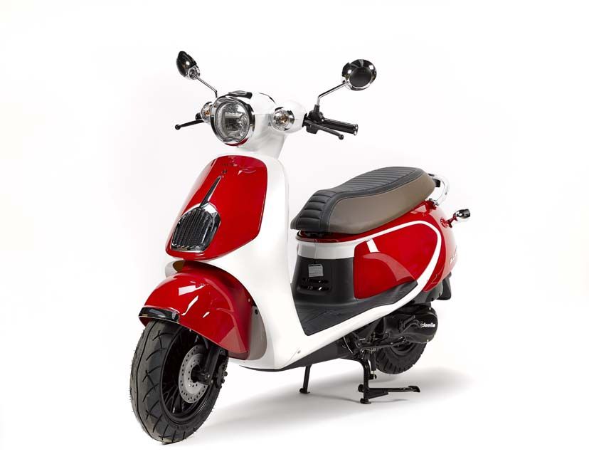Daelim presenta el Aroma 125 Daelim presenta el Aroma 125