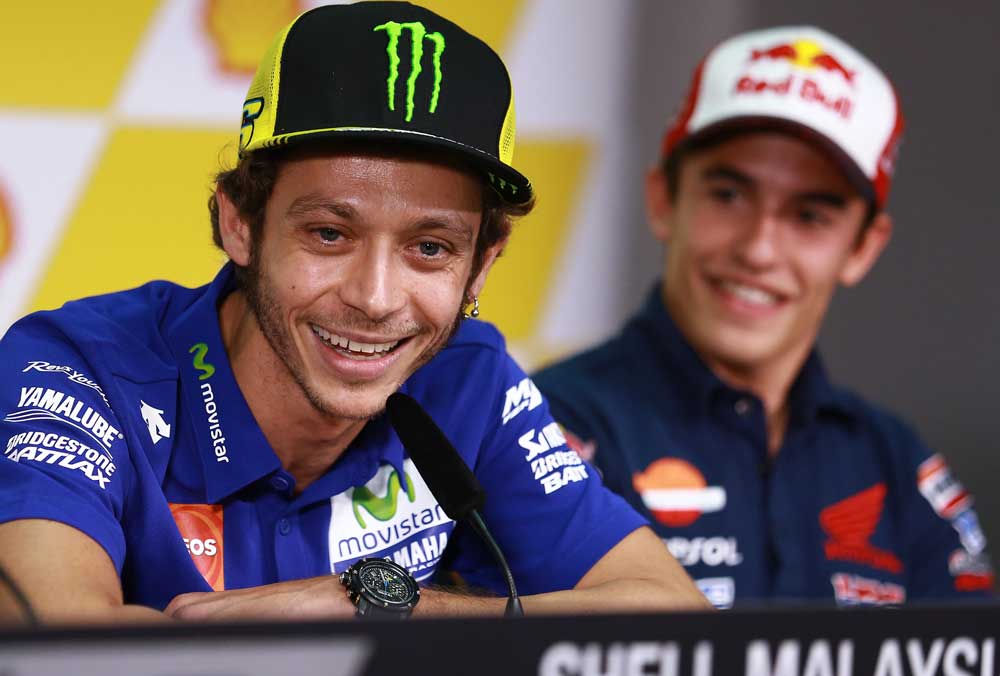 Valentino Rossi: Márquez jugó conmigo en Australia, no fue juego limpio