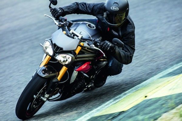 Nuevas Triumph Speed Triple S y Speed Triple R 2016