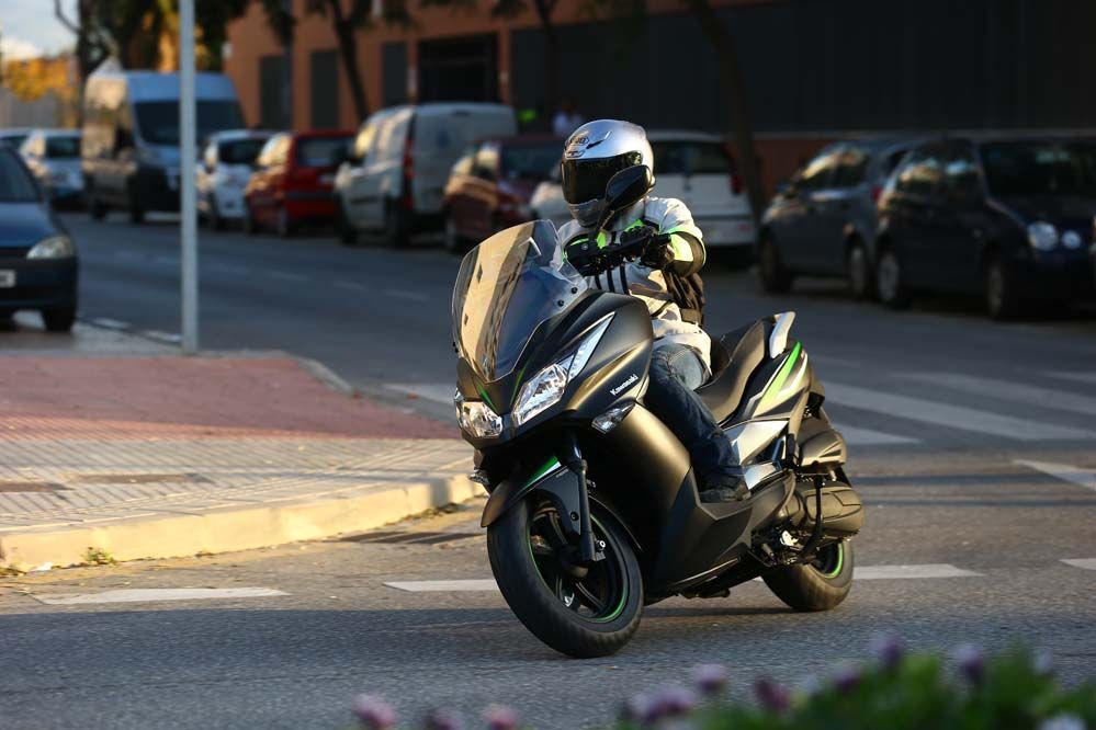 Prueba Kawasaki J125
