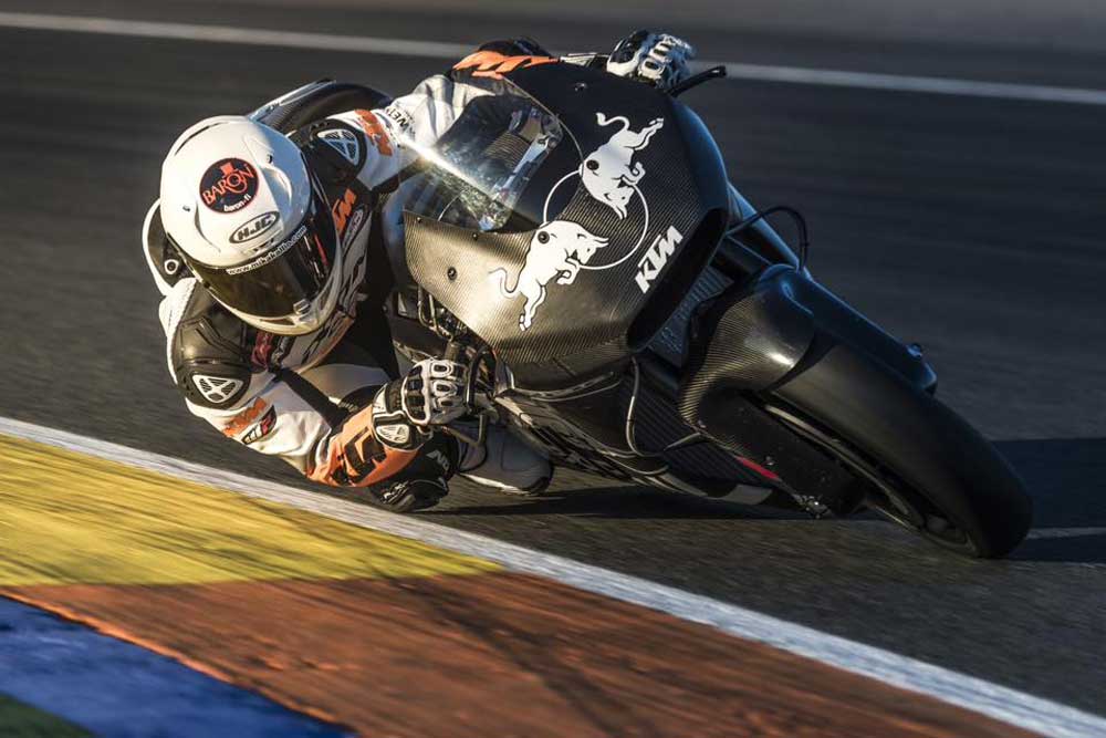 KTM prueba la MotoGP en Valencia
