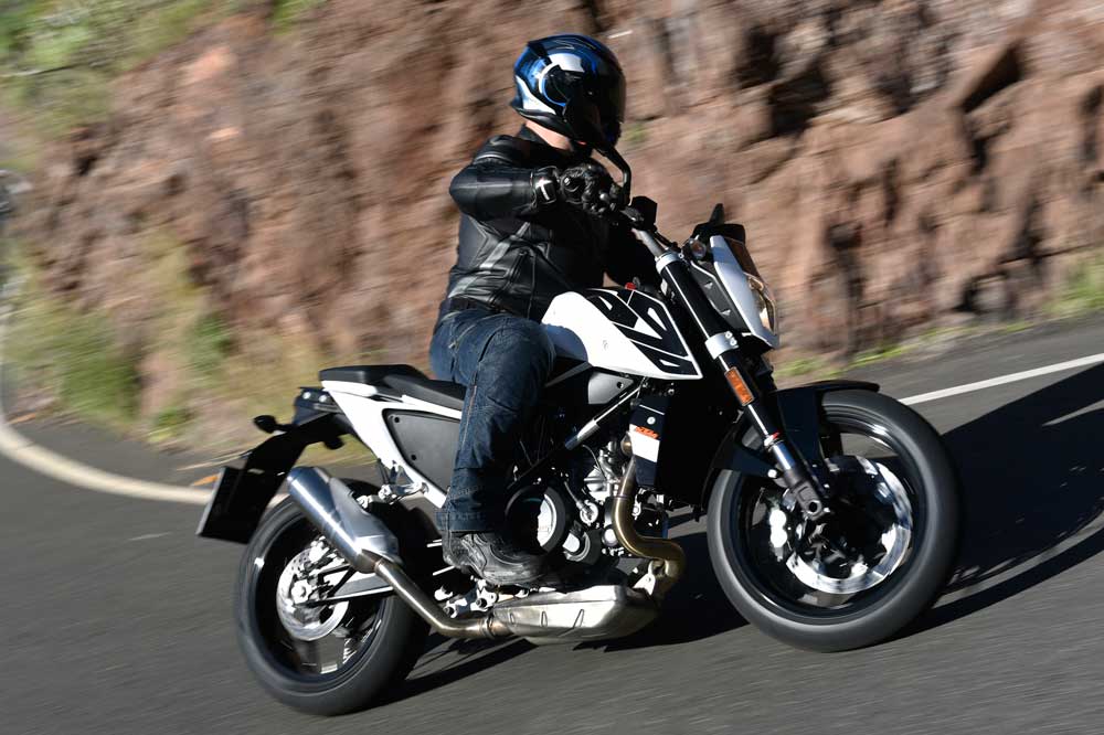 Prueba KTM 690 Duke 2016