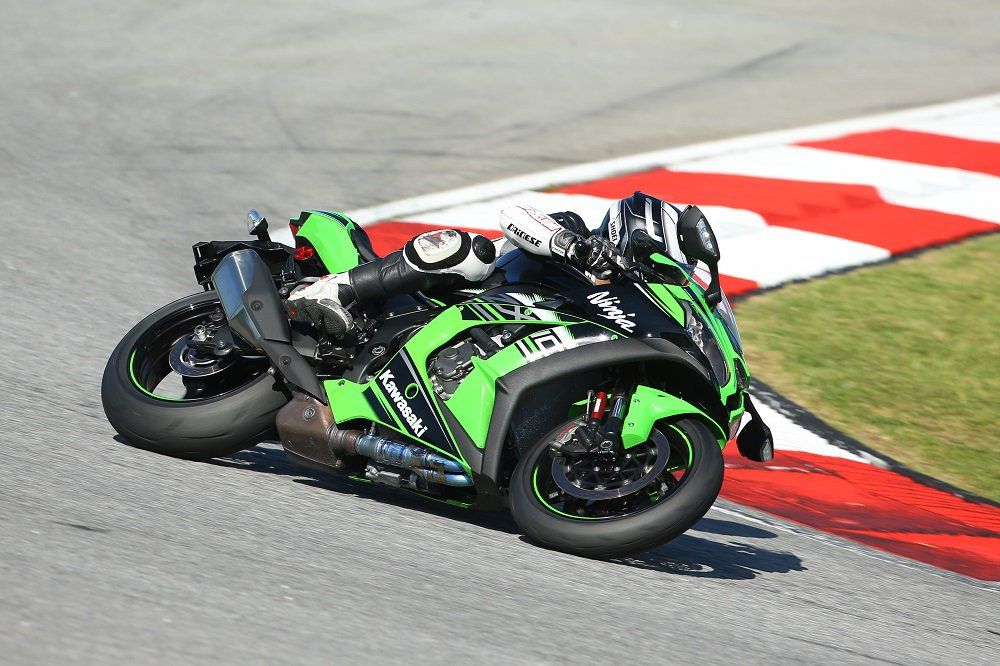 Kawasaki Ninja ZX-10R 2016, probamos la nueva superbike japonesa