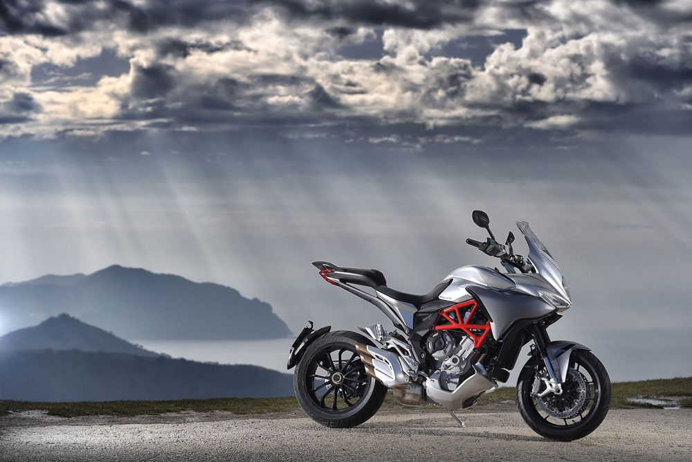 MV Agusta regala el seguro a todo riesgo por la compra de una moto de su gama