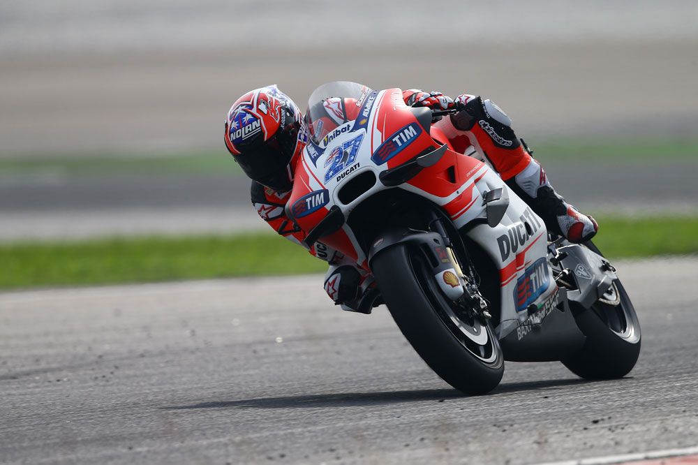 Si Casey Stoner quisiera, podría correr en Qatar