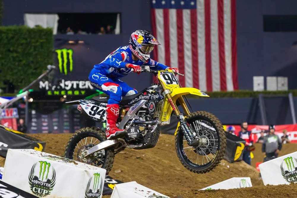 Emocionante victoria de Ken Roczen sobre Ryan Dungey en el SX USA de Arlington
