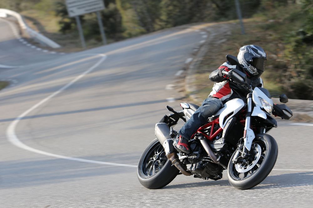 Ducati Hypermotard 939, la supermoto italiana ahora más civilizada