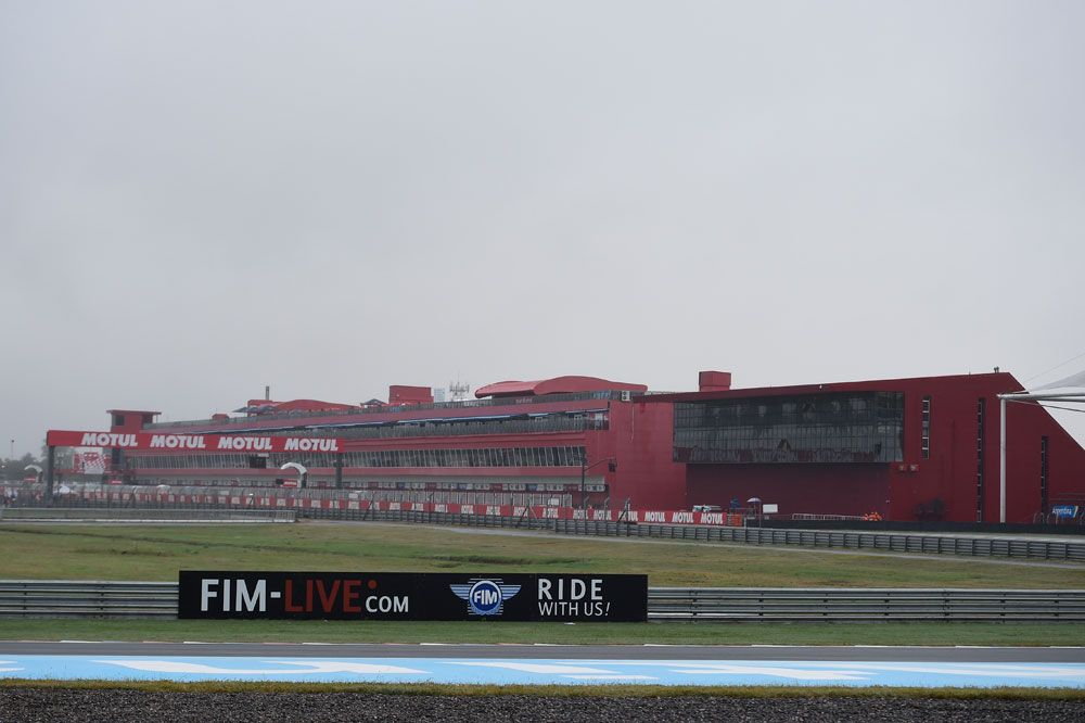 Dirección de Carrera improvisa un protocolo de seguridad para que se dispute MotoGP