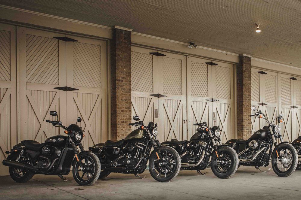 MOTOh! Barcelona 2016: parada del Dark Custom Experience Tour de Harley-Davidson