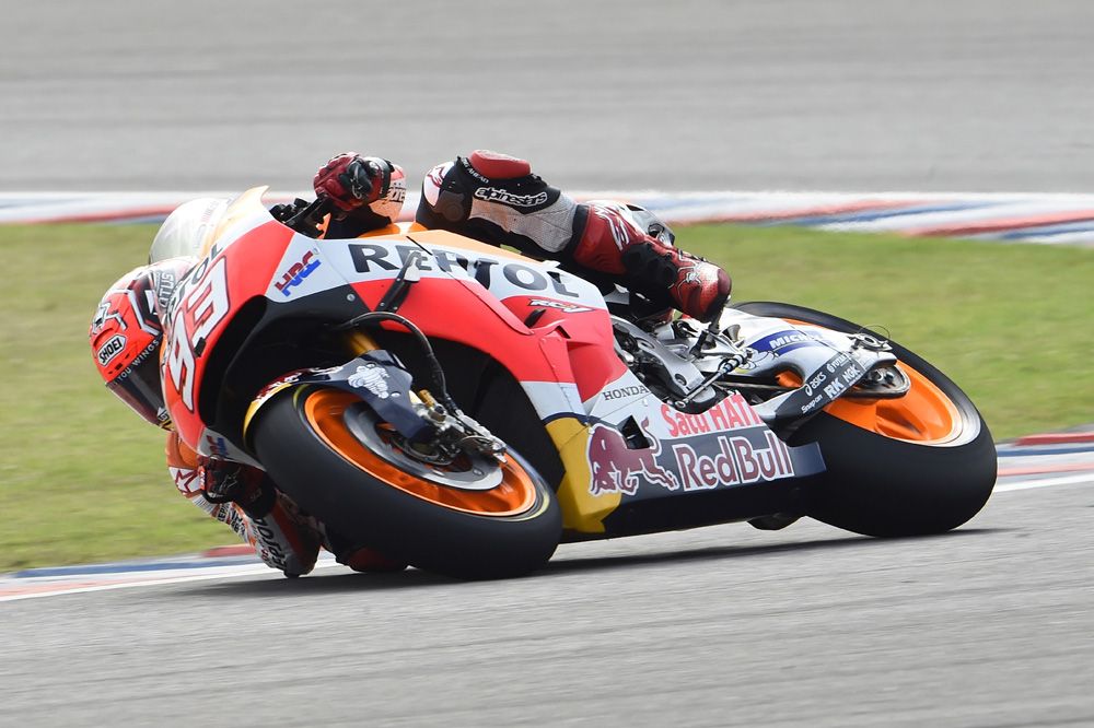 Marc Márquez empieza mandando en su circuito fetiche