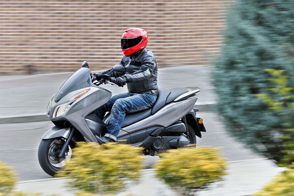 Honda Forza 300, el scooter más completo