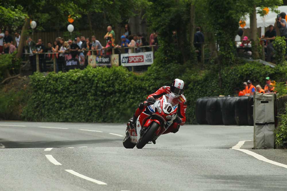 Con Honda al TT de la Isla de Man