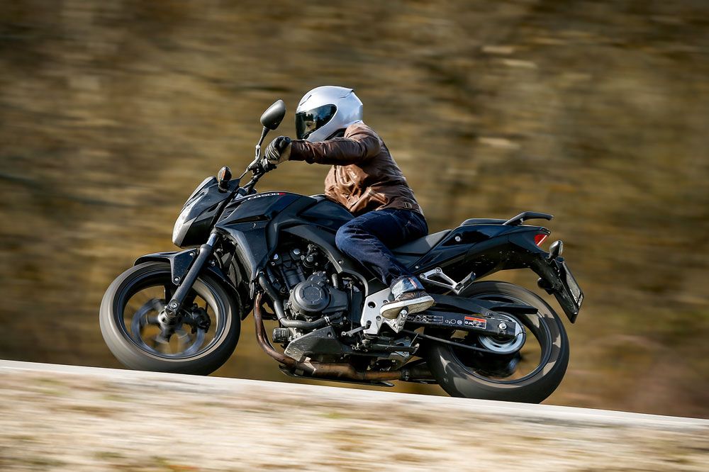 Honda CB500F, una moto naked superventas en 2015