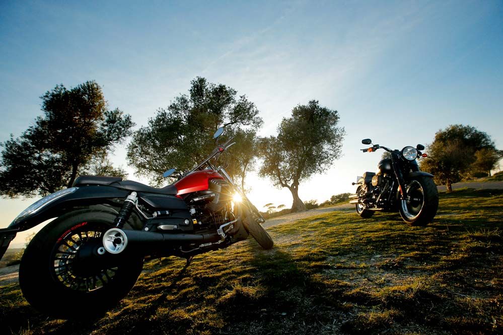 Harley-Davidson Fat Boy S y Moto Guzzi 1400 Audace