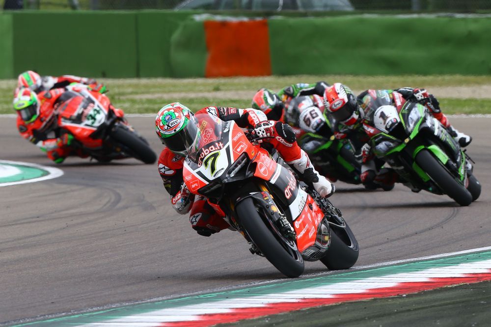 Chaz Davies, doblete en Imola