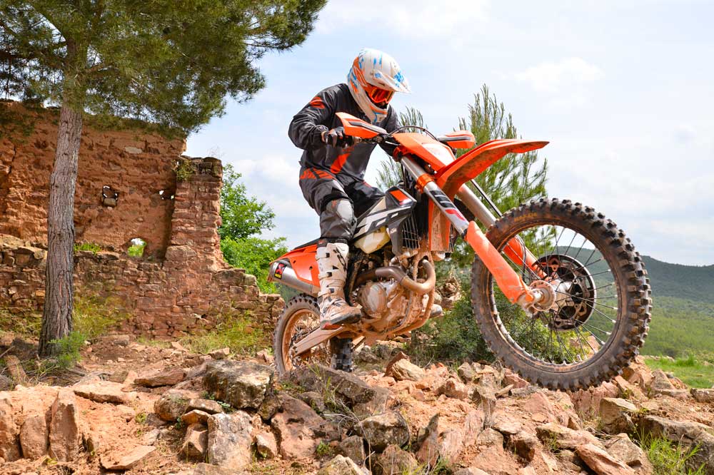 KTM EXC 2017. Las enduro naranjas se renuevan por completo