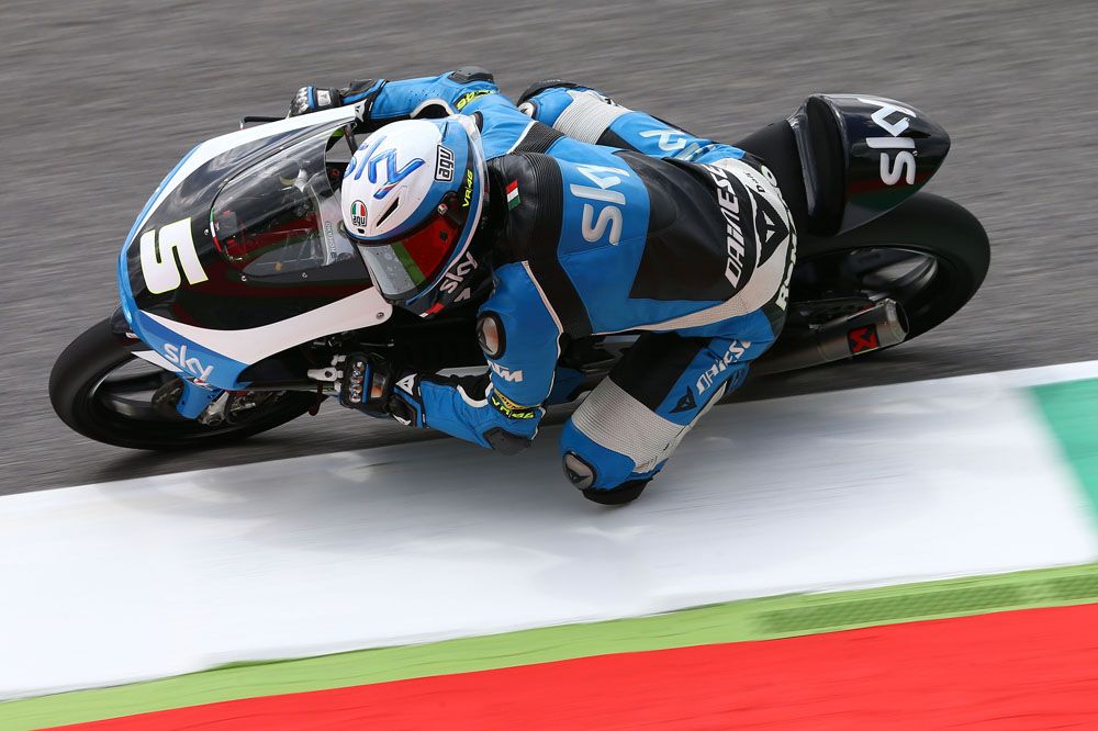 Romano Fenati logra la pole en casa