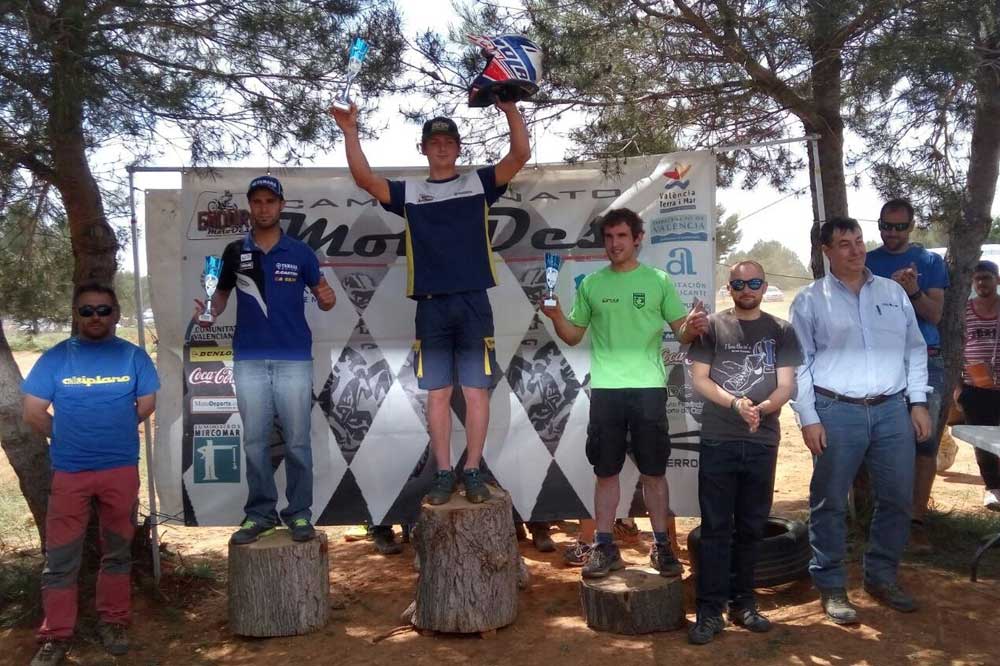 Tosha Schareina vence en el Cross Country de Requena