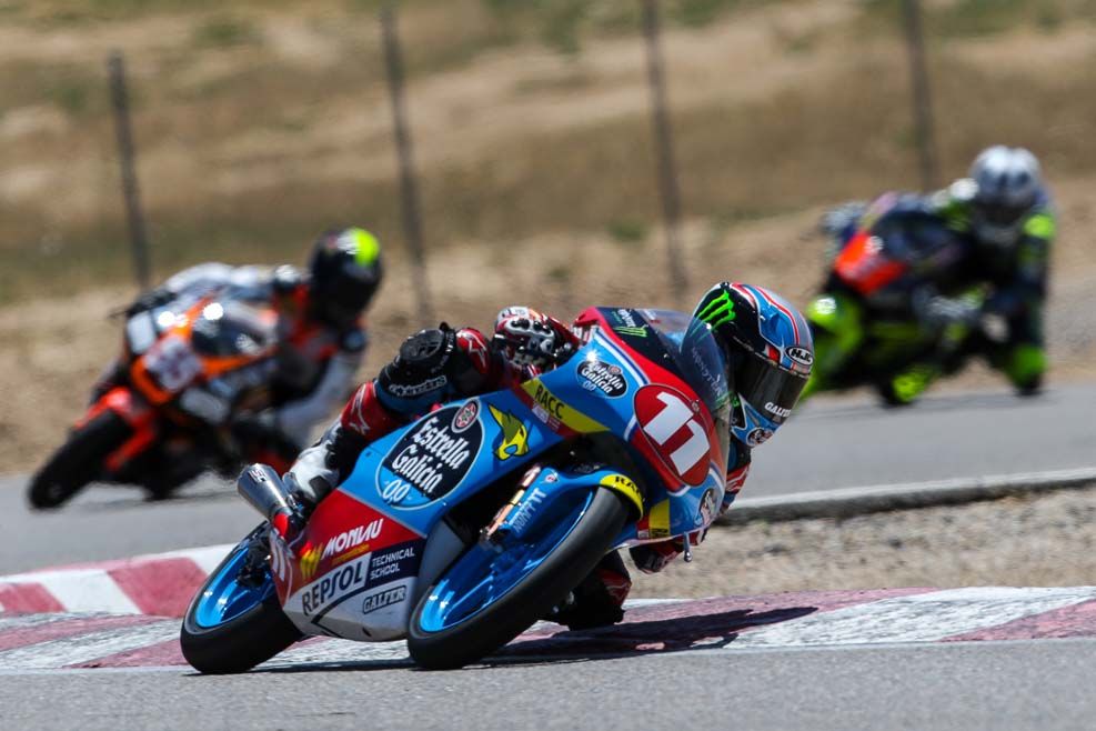 Emocionantes carreras en la tercera cita del nacional de Velocidad