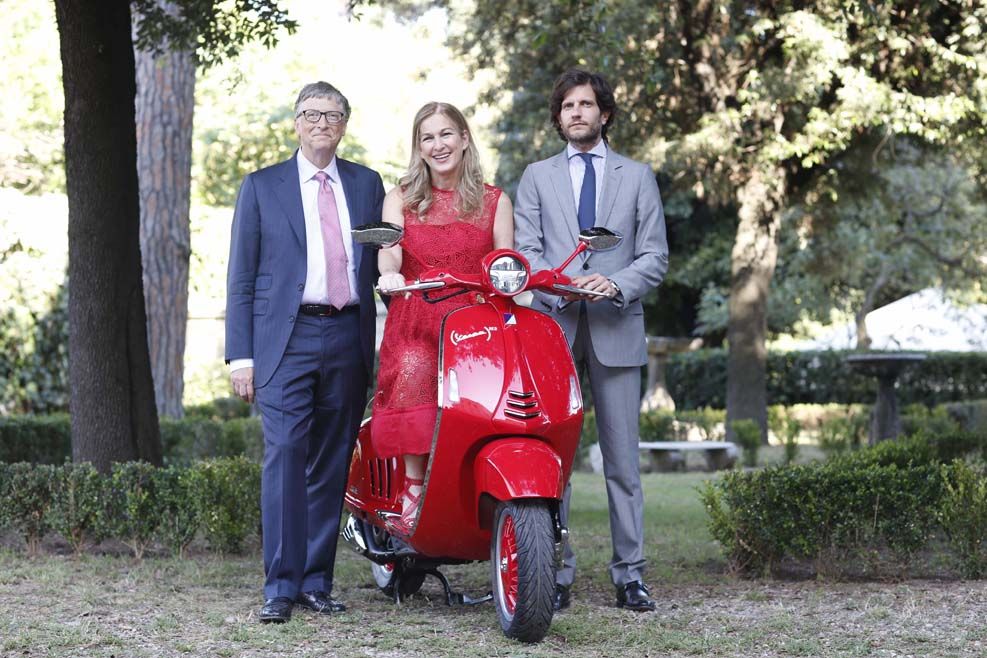Piaggio y (RED) se unen para luchar contra el SIDA