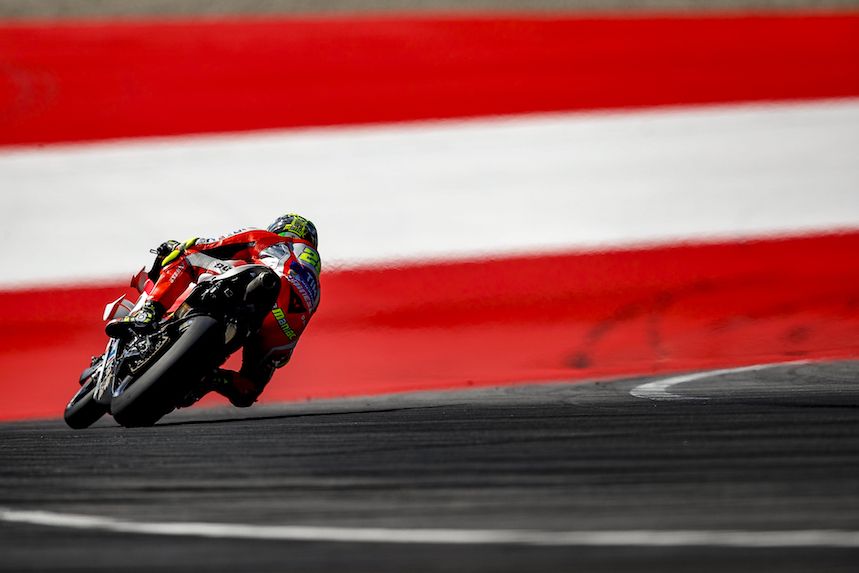 Ducati, con Andrea Iannone al frente, dominó los test de Austria
