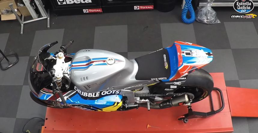 Así se monta una Moto2 en 35 segundos
